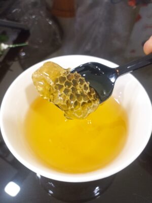 عسل نحل طبيعى - عبوة 1كجم - البياع - اعلى جودة بافضل سعر